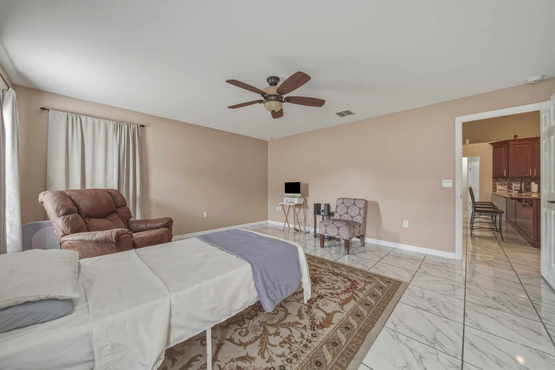 319 Marquee Dr — photo 15