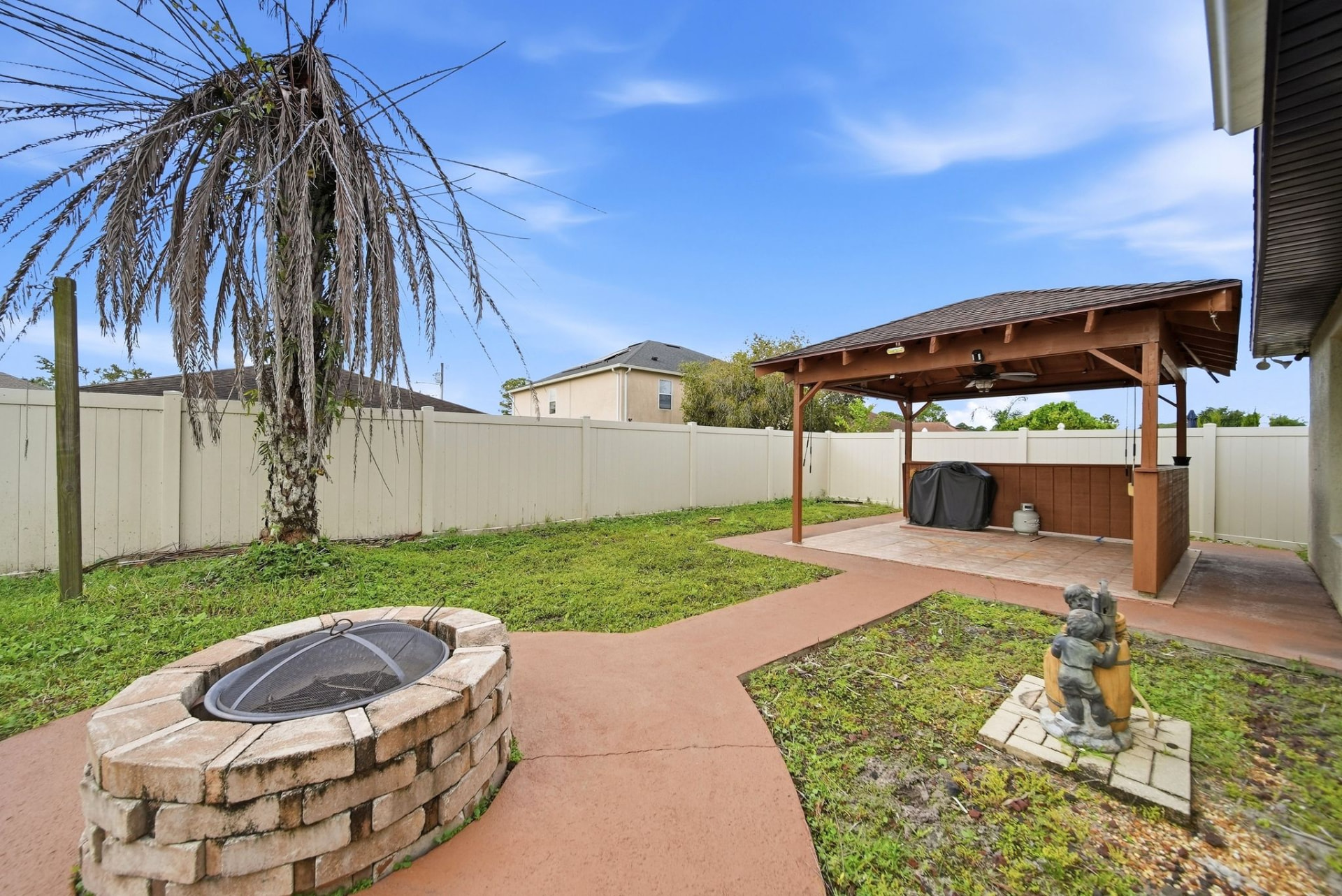 319 Marquee Dr — photo 37