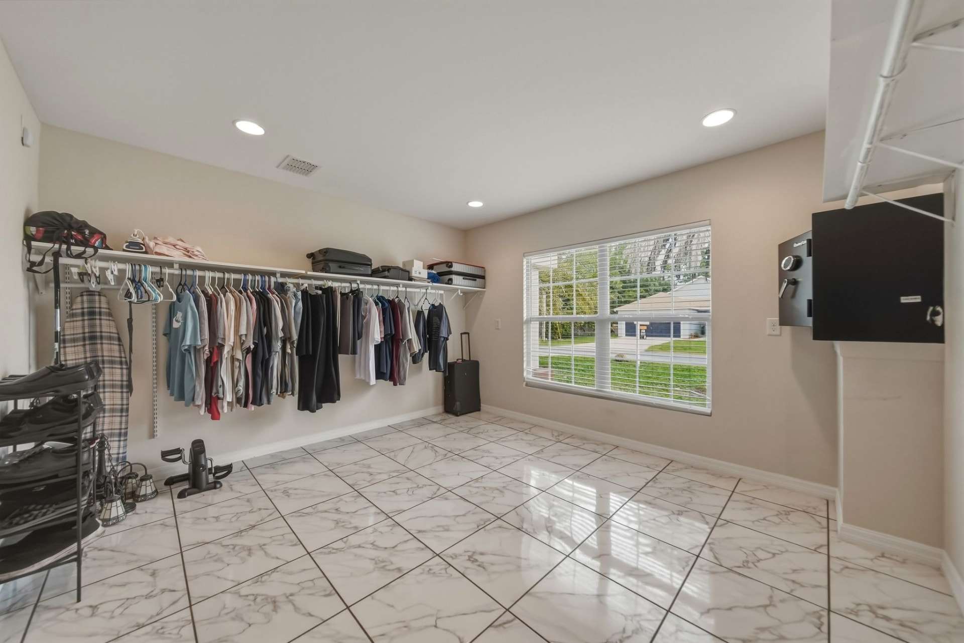 319 Marquee Dr — photo 23